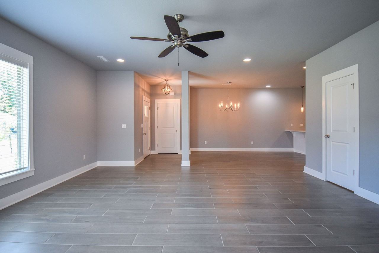 3446 W Pinot Ln - Photo 4 of 30
