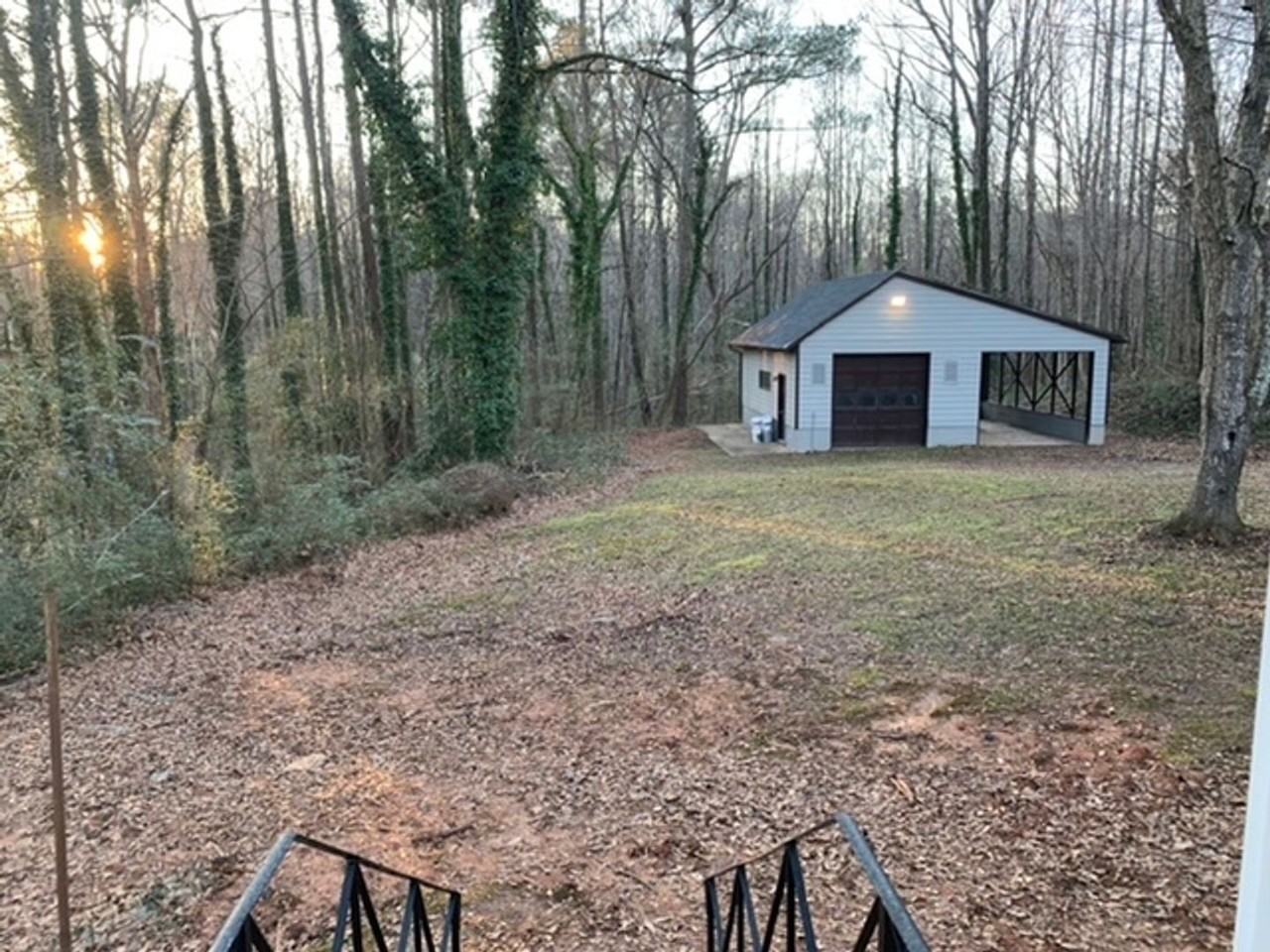 2111 Kimberly Rd Sw - Photo 2 of 24