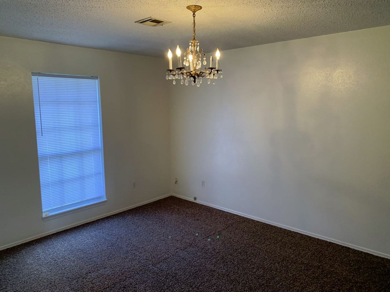 6508 Wiethorn Dr - Photo 3 of 11