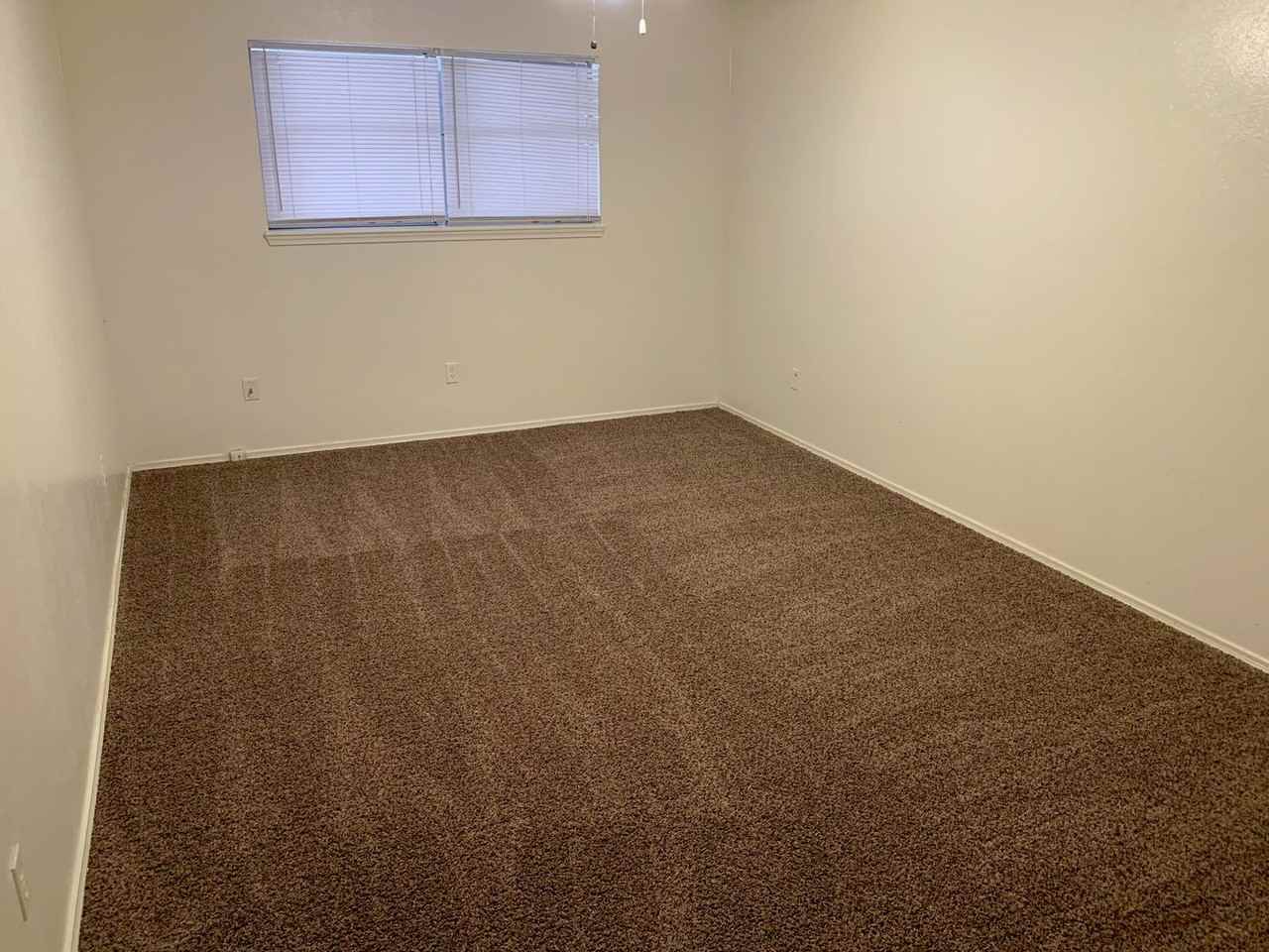 6508 Wiethorn Dr - Photo 6 of 11