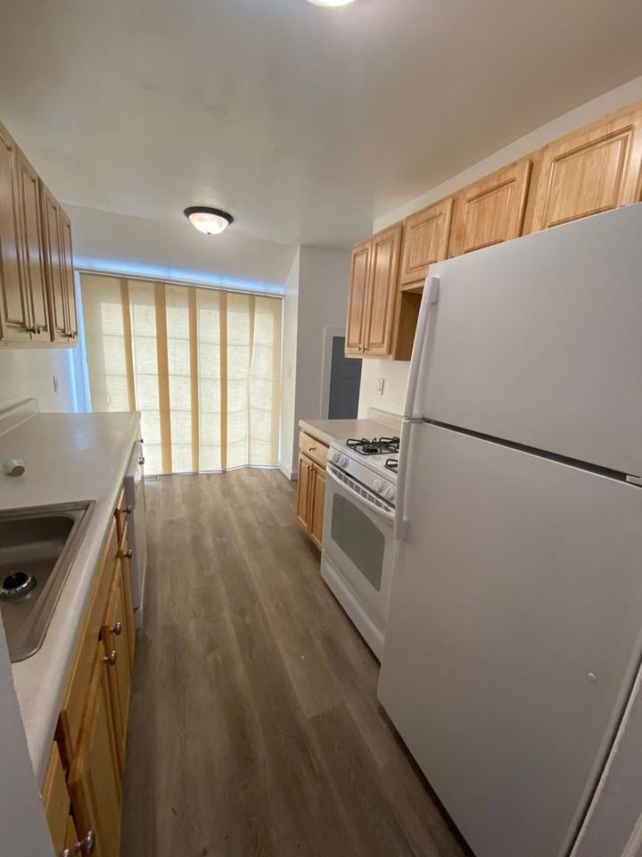 1205 E 23rd Ave - Photo 4 of 15