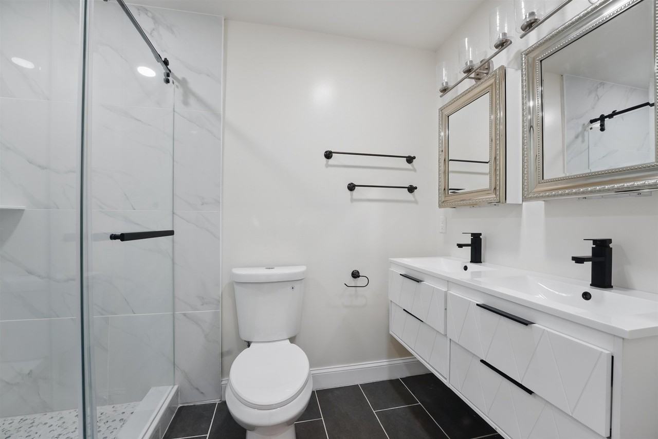 949 Summit Ave #2 - Photo 5 of 22
