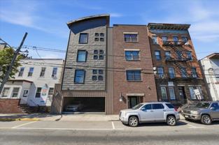 515 30th St #1C - Photo 1 of 1