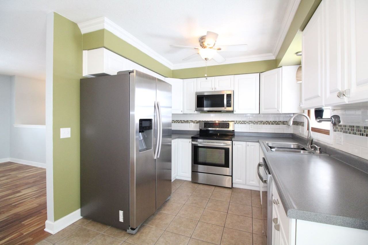 1021 Aspen Dr - Photo 6 of 23