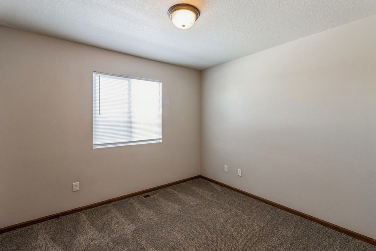 3518 Nw 20th St - Photo 7 of 17