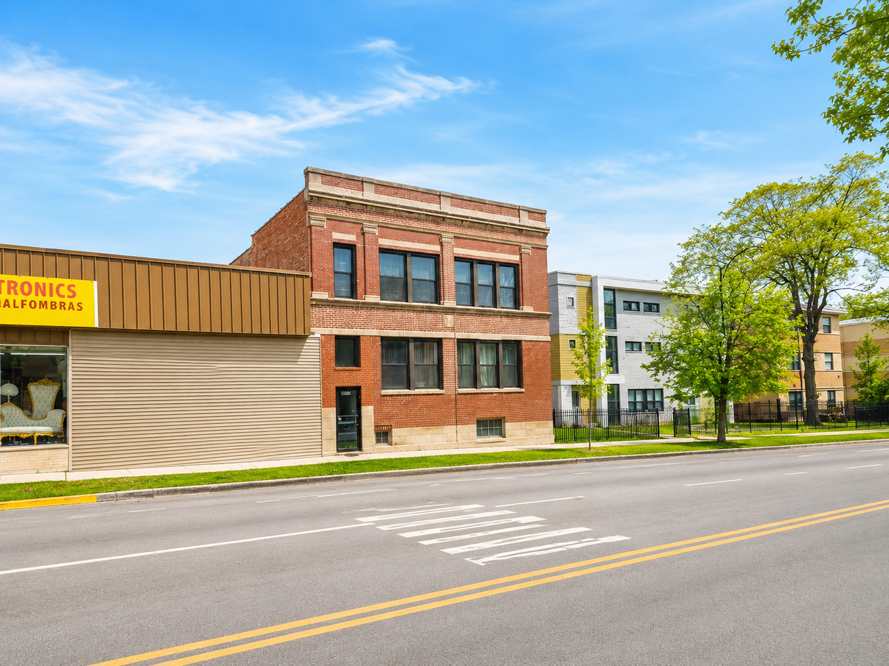 1670 W Pratt Blvd #2