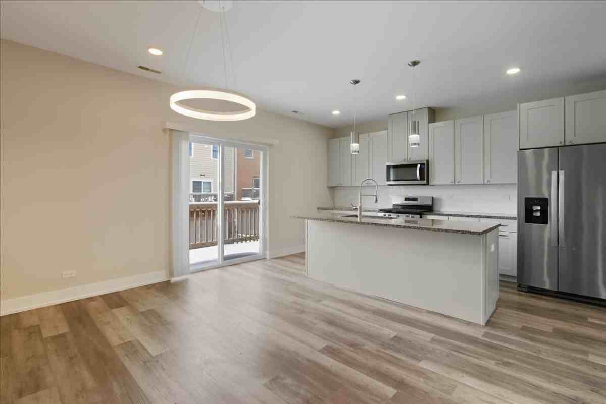 10616 Alice Mae Ct - Photo 2 of 23