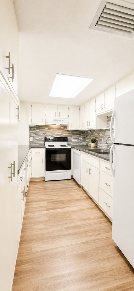 711 Springer Dr #1 - Photo 5 of 10