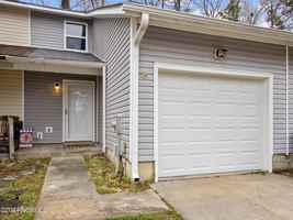featured image of 4 S Onsville Pl