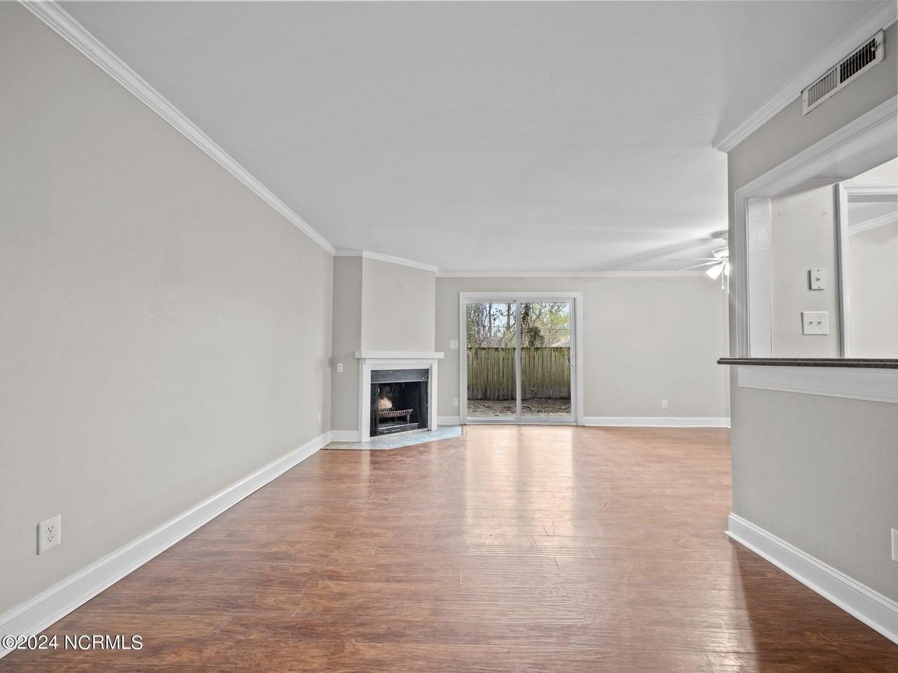 4 S Onsville Pl - Photo 4 of 19