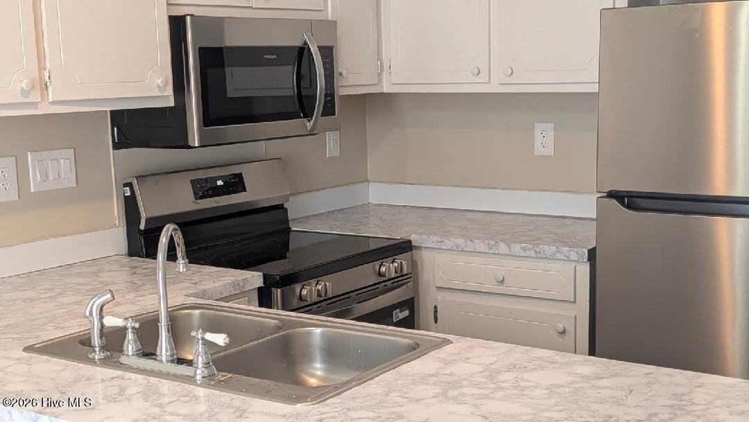 3801 Sterling Pointe Dr #R6 - Photo 3 of 5