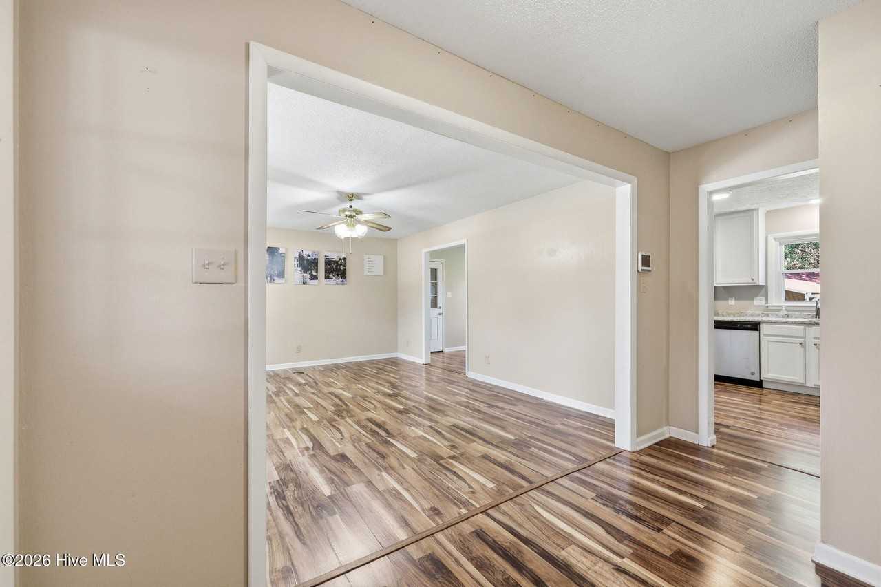 5914 Ormskirk Dr - Photo 3 of 50