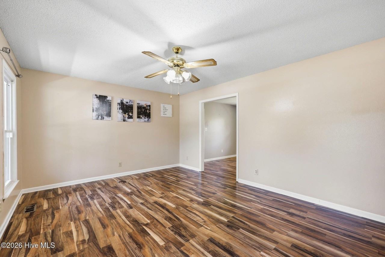 5914 Ormskirk Dr - Photo 4 of 50