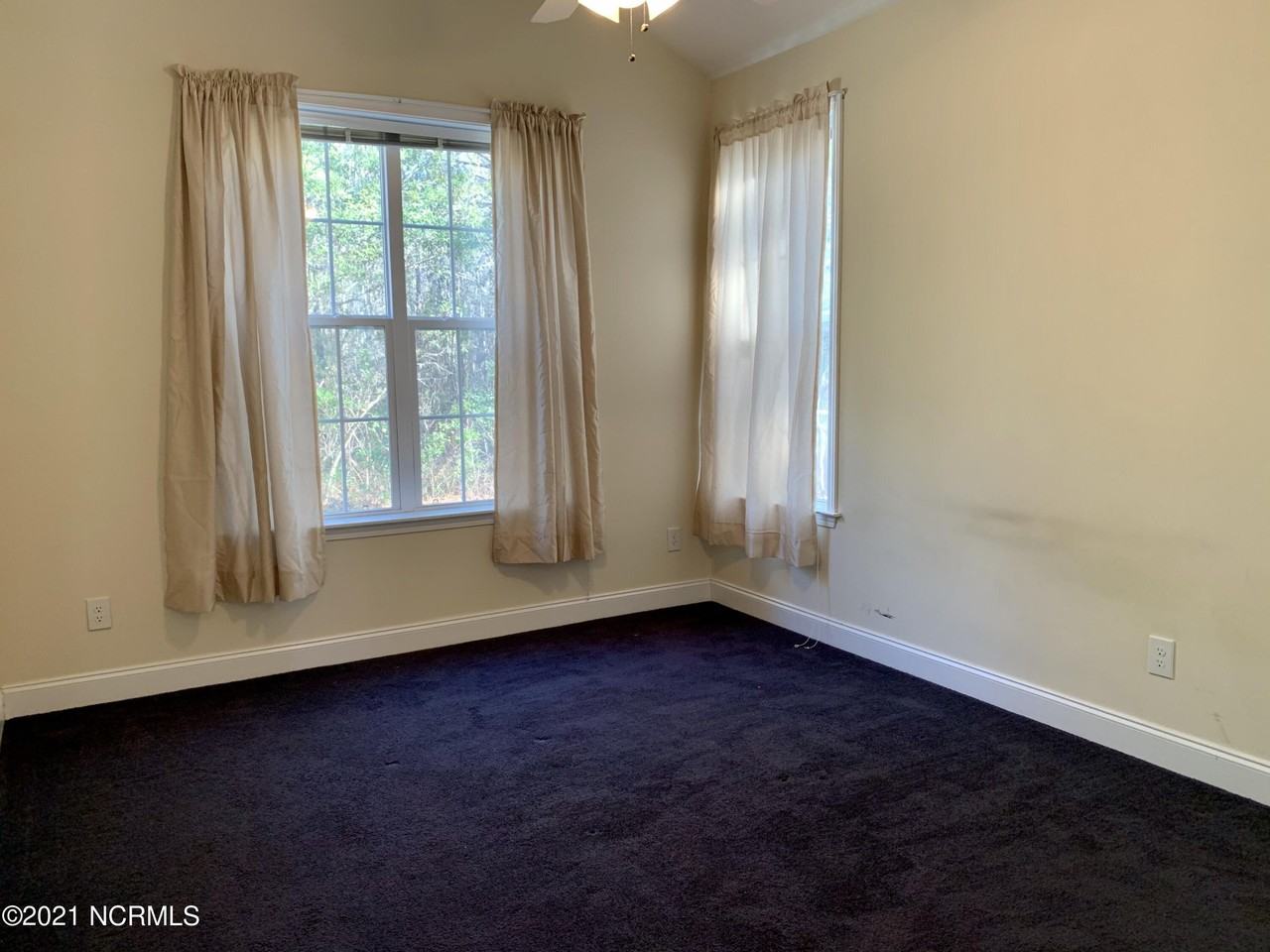 1044 Macklin St #12 - Photo 4 of 13