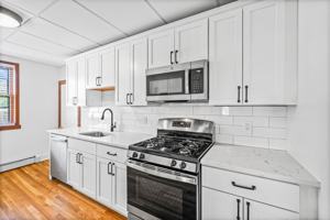 featured image of 33 Franklin St