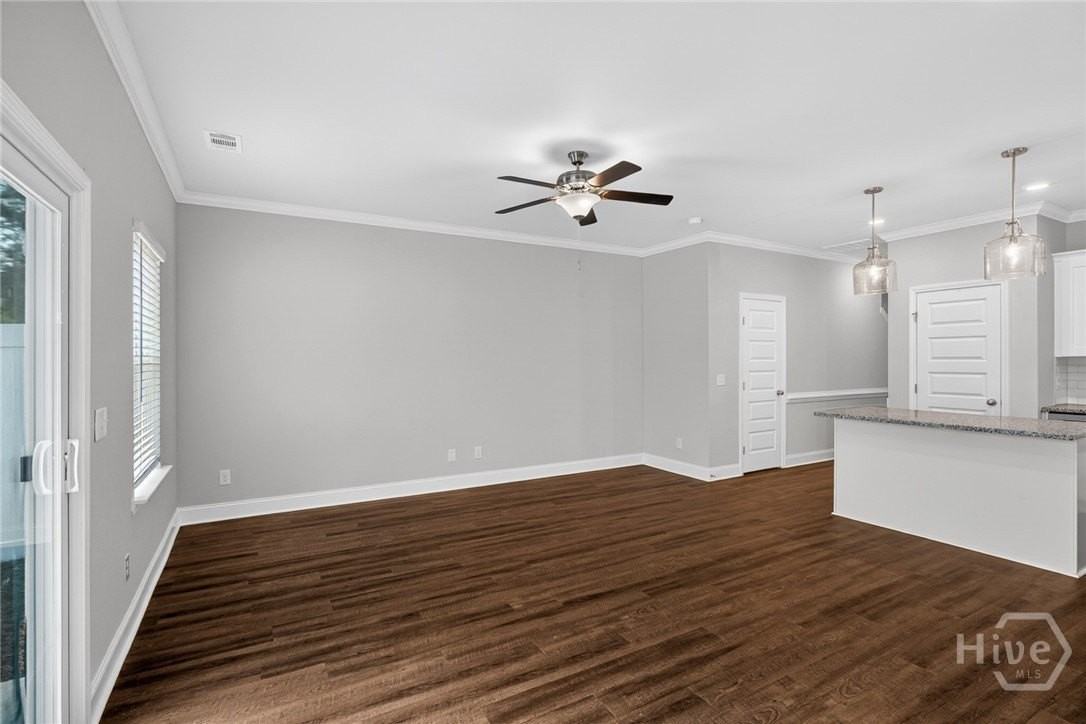 53 Dorsey Dr - Photo 7 of 37