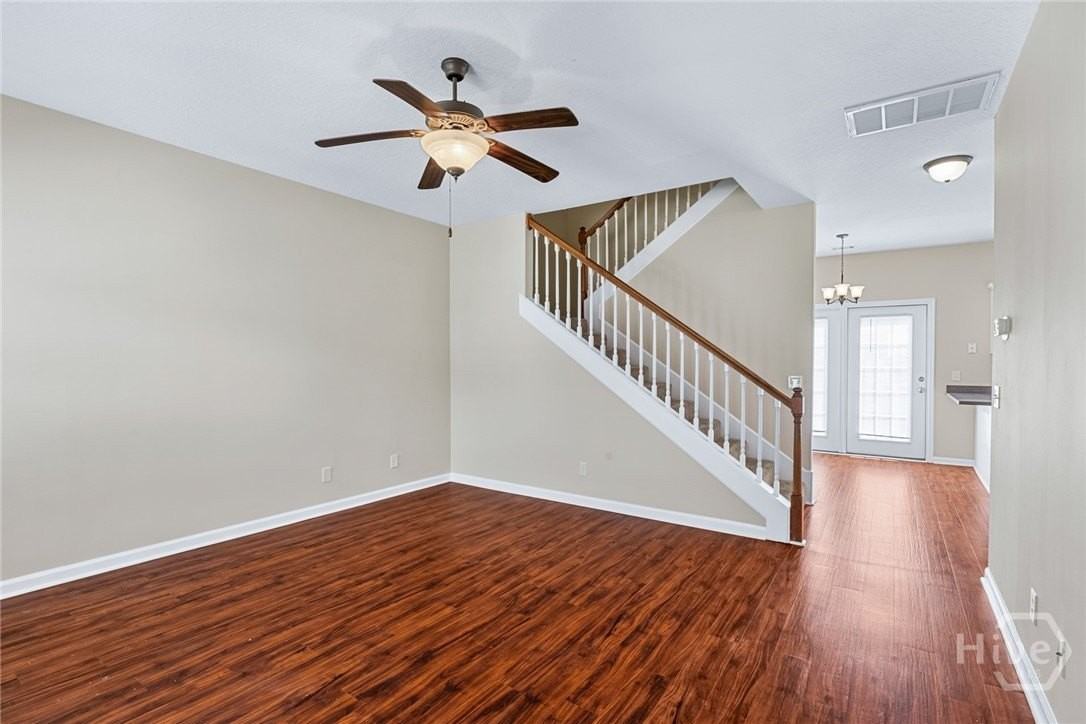 19 Cypress Ln - Photo 4 of 35