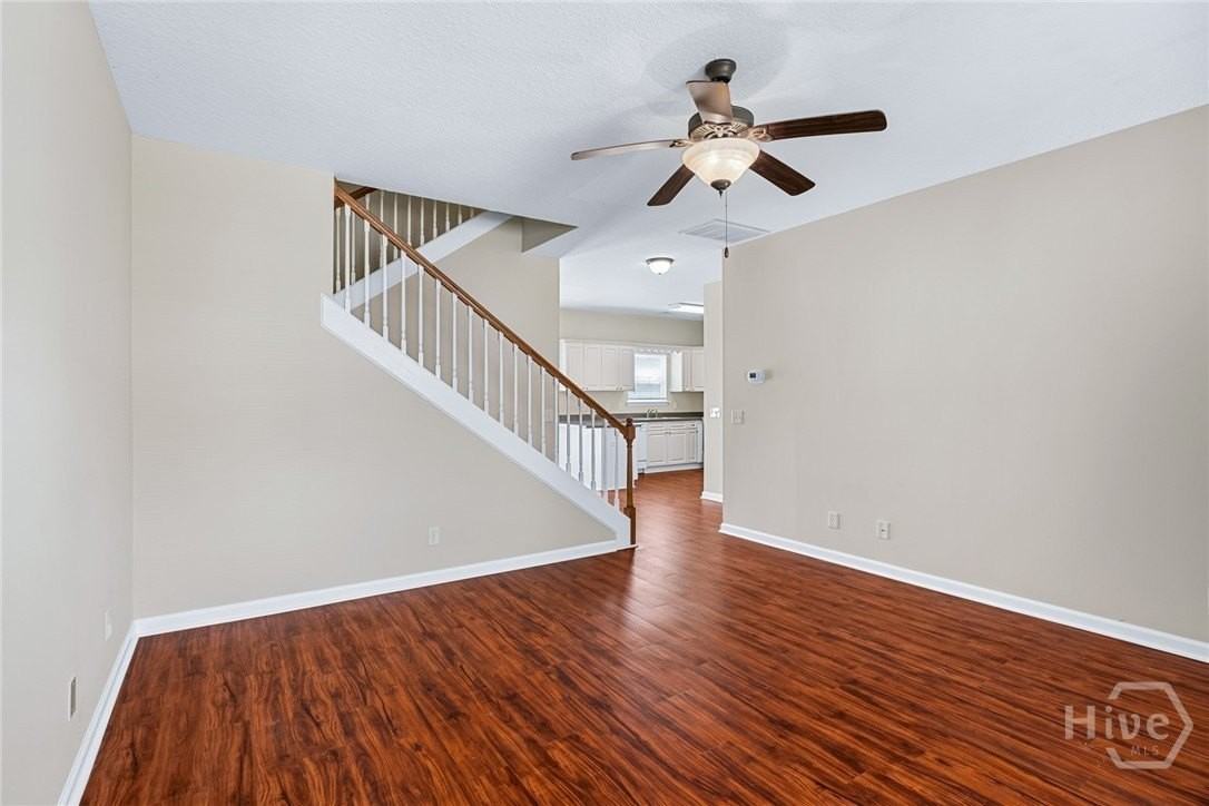 19 Cypress Ln - Photo 7 of 35