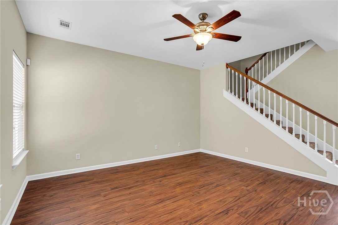 29 Cypress Ln - Photo 3 of 33