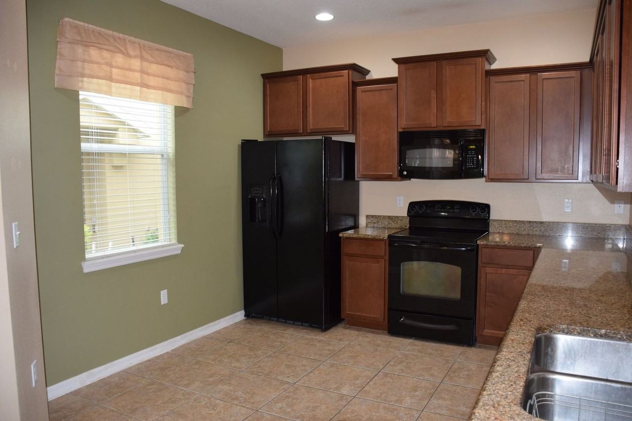 1516 Scarlet Oak Loop #B - Photo 5 of 29