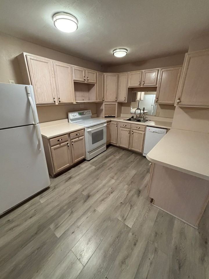Lawton - Photo 2 of 14