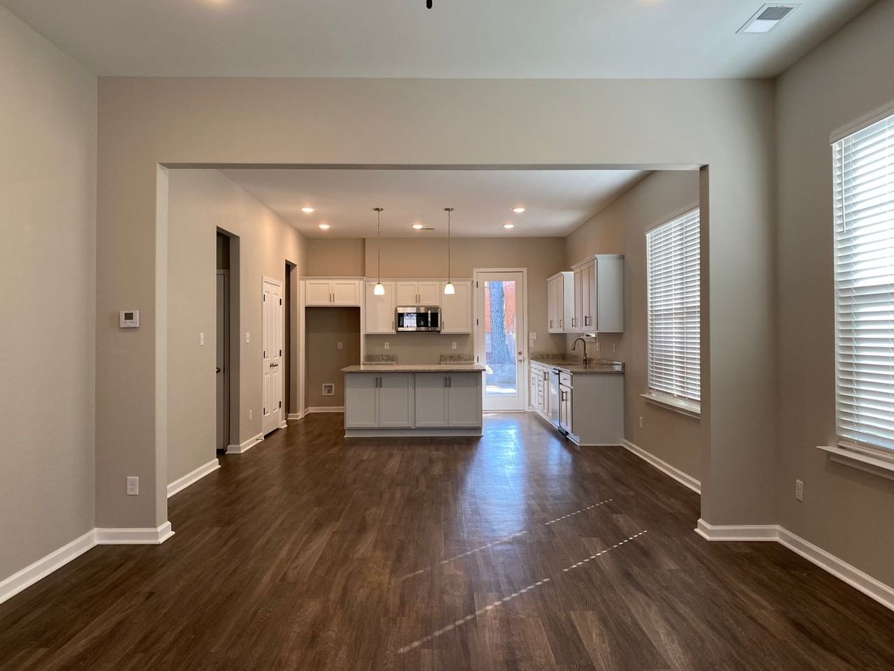 4213 Tutwiler Ave - Photo 4 of 19