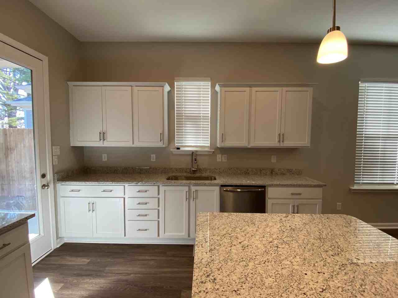 4213 Tutwiler Ave - Photo 7 of 19