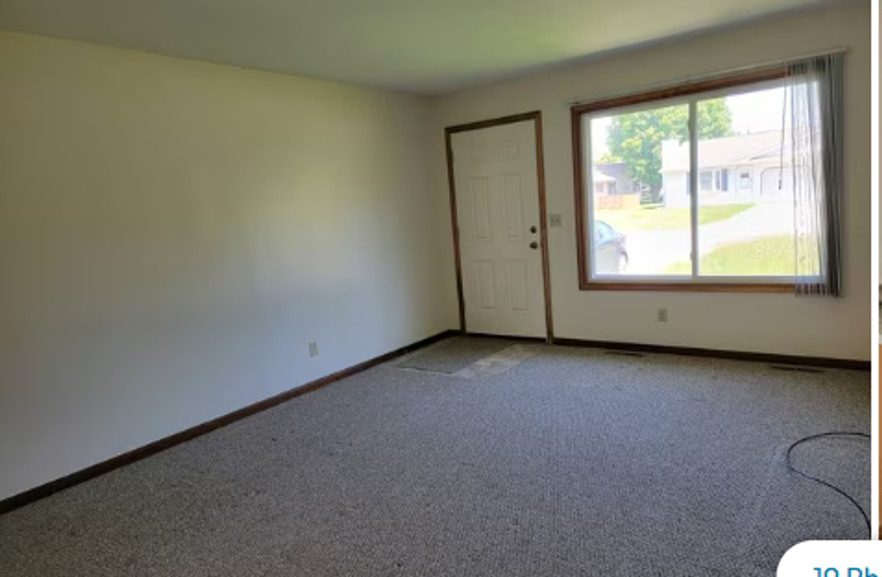 6295 Amanda Dr - Photo 6 of 10