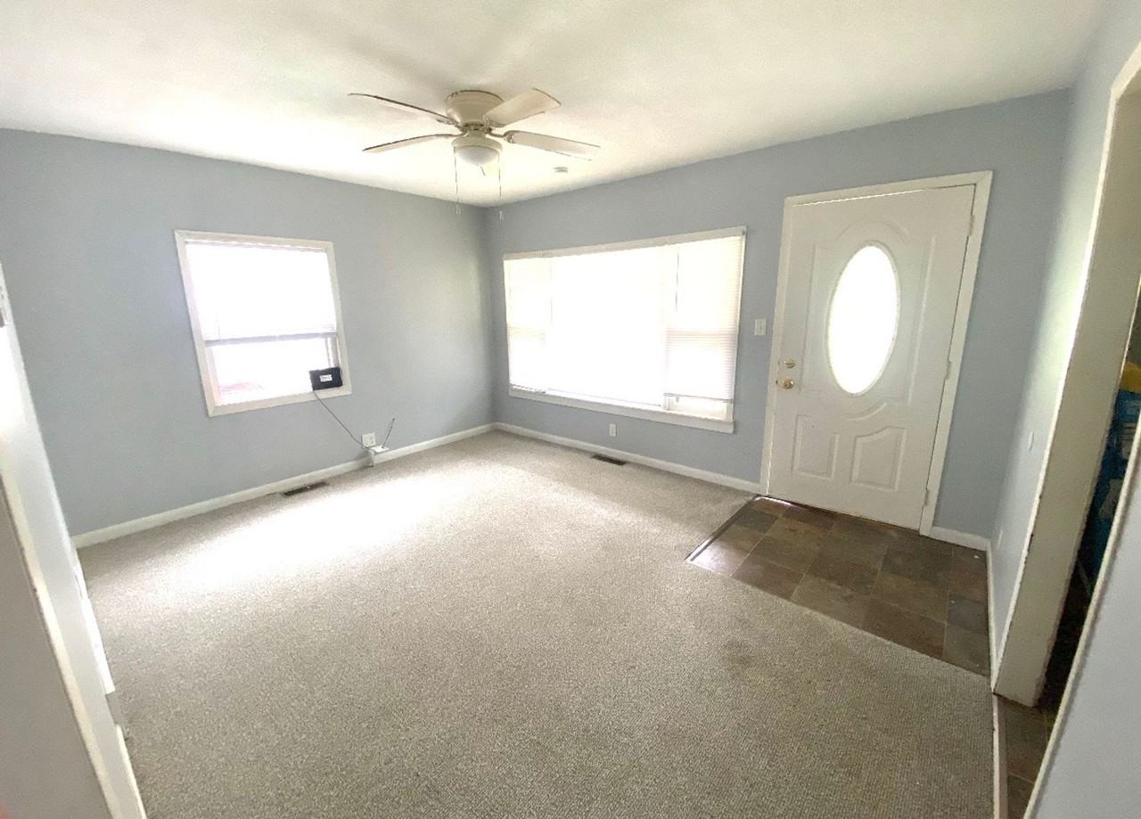2716 Huntington St - Photo 2 of 13