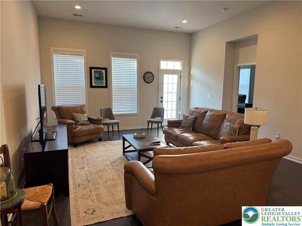 4083 Fritz Pl - Photo 2 of 9