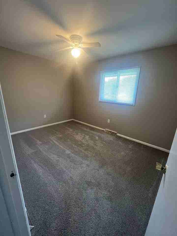 1851 W Grandview Blvd #1851 - Photo 5 of 10