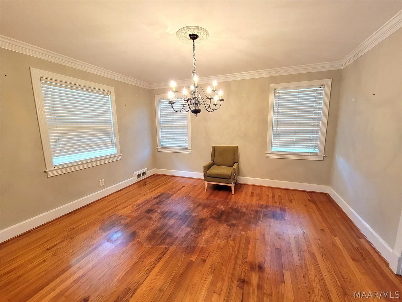 4066 Wares Ferry Rd - Photo 3 of 17