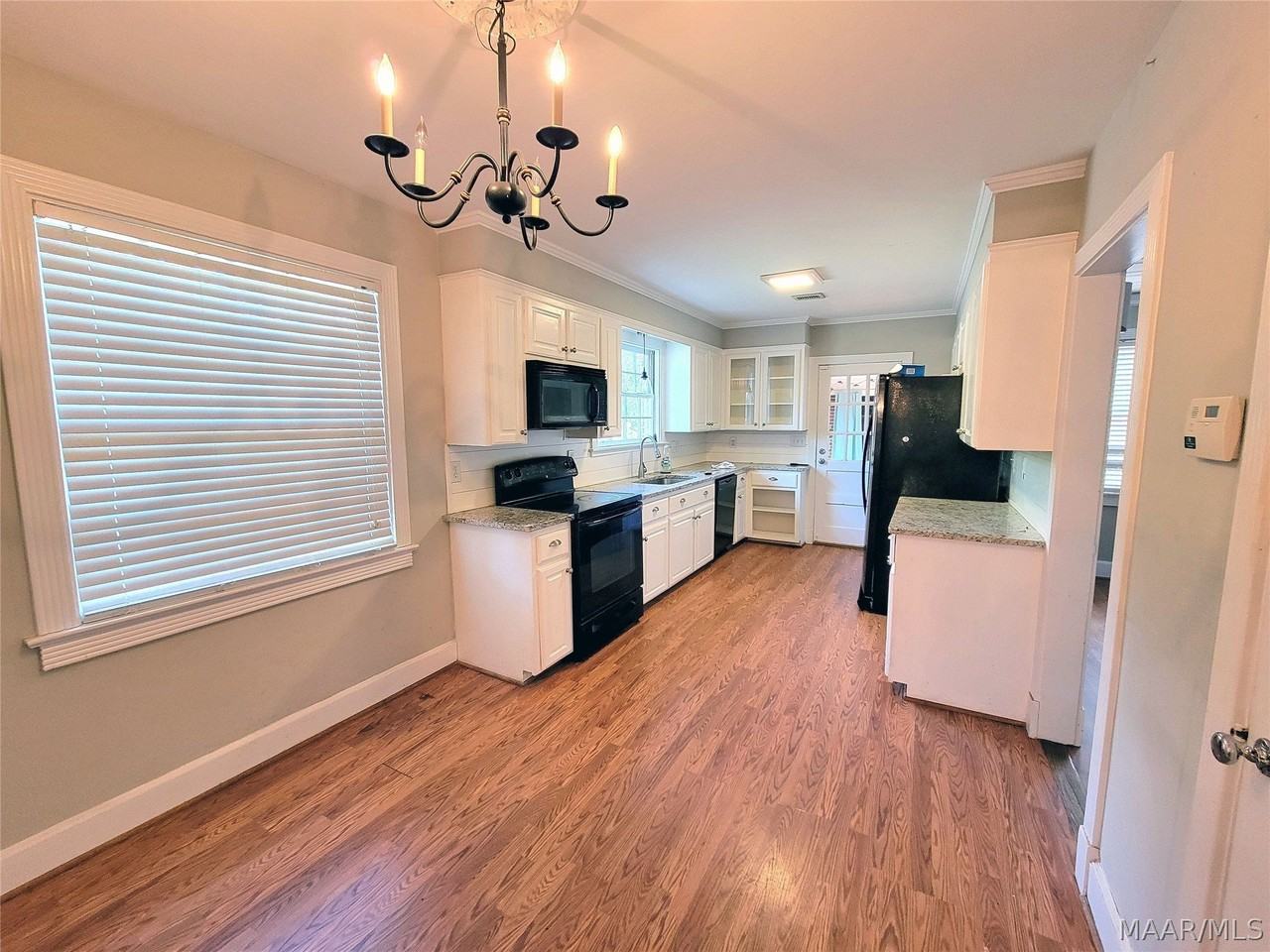 4066 Wares Ferry Rd - Photo 4 of 17