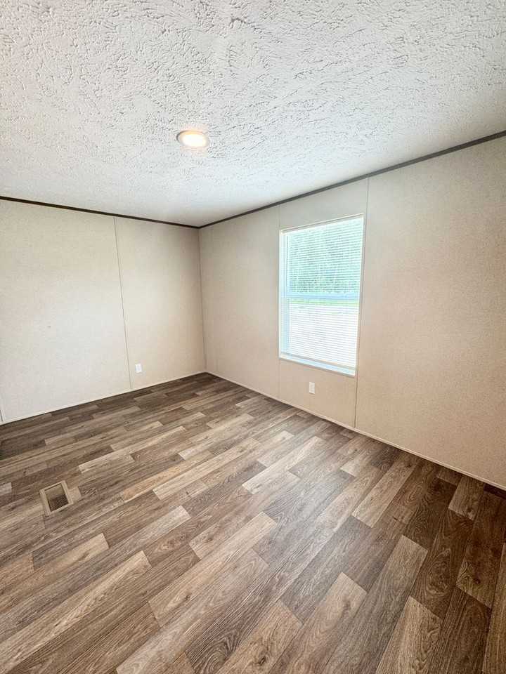 2494 Newton Rd - Photo 4 of 24