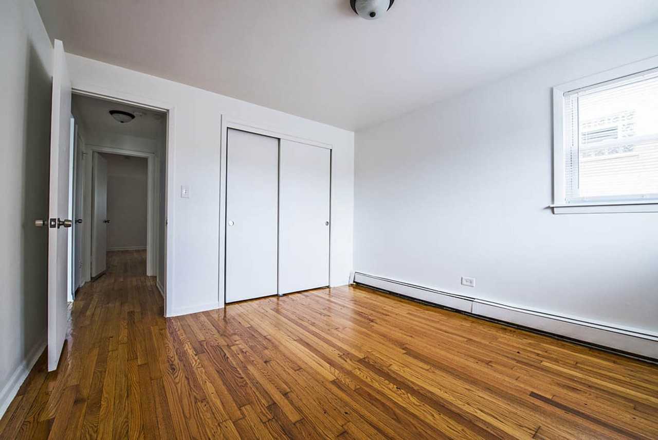 14119 S Tracy - Photo 4 of 25