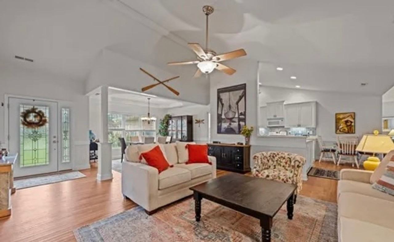 815 Pelican Dr - Photo 3 of 28