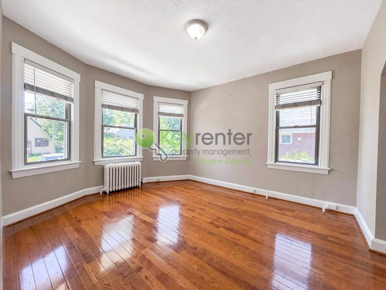 1232 Alicia Ave - Photo 3 of 13