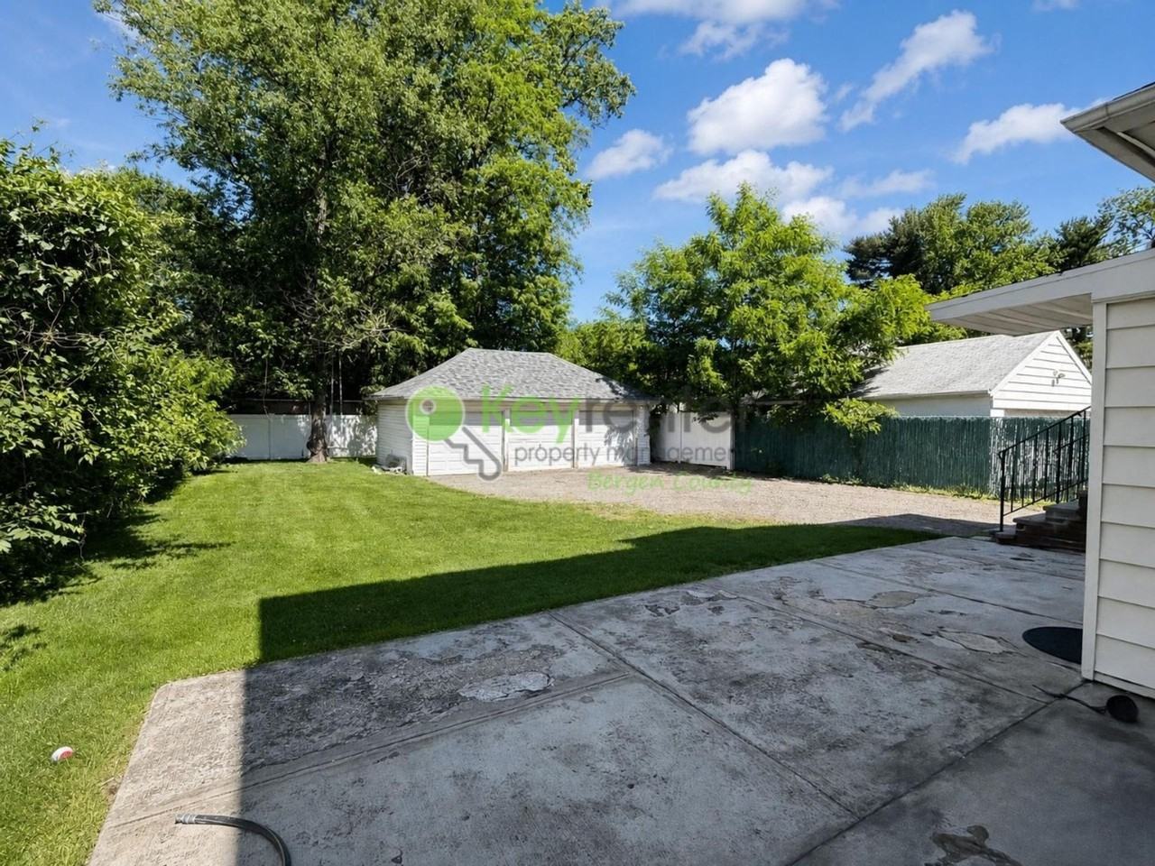 1232 Alicia Ave - Photo 5 of 13