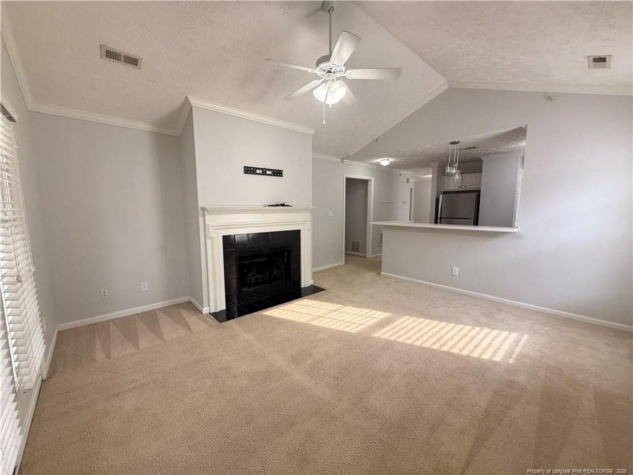 3342 Harbour Pointe Pl #9 - Photo 6 of 16