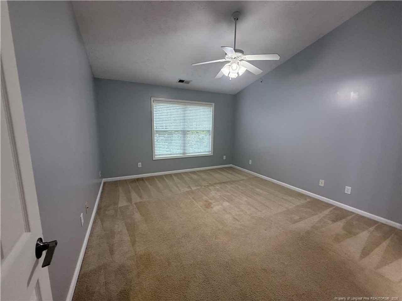 3342 Harbour Pointe Pl #9 - Photo 7 of 16