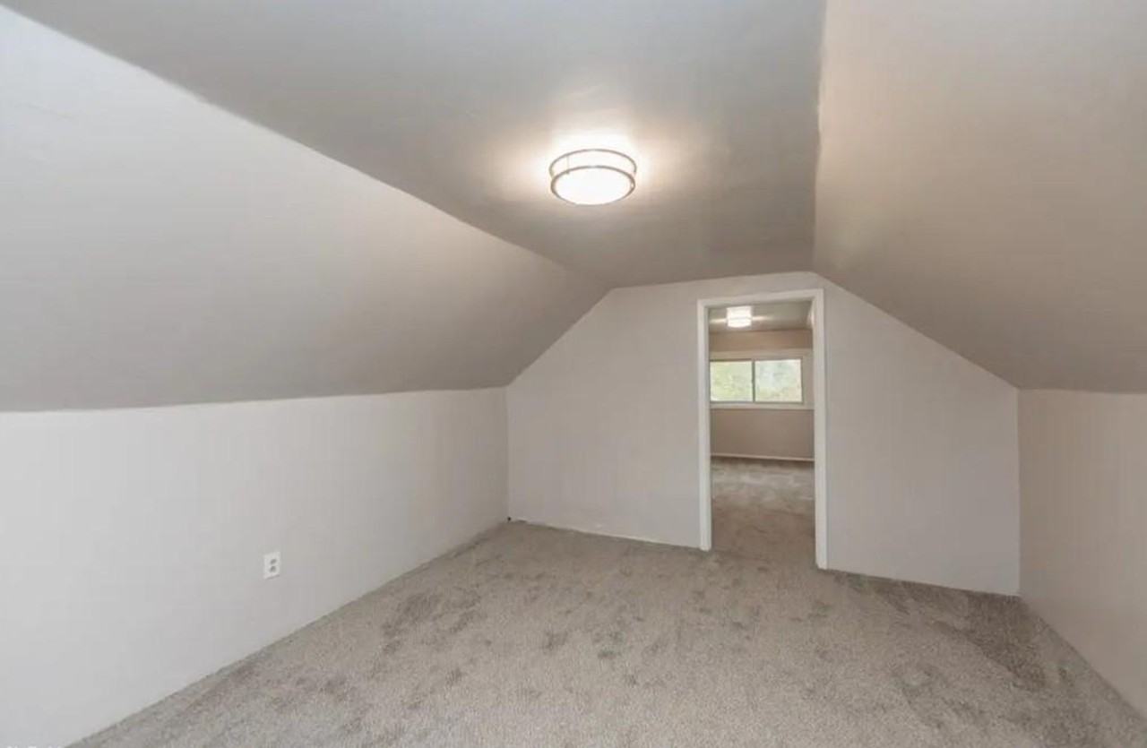 3318 W 94th St - Photo 5 of 14