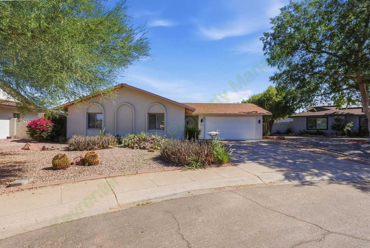 8608 E Whitton Ave - Photo 2 of 30