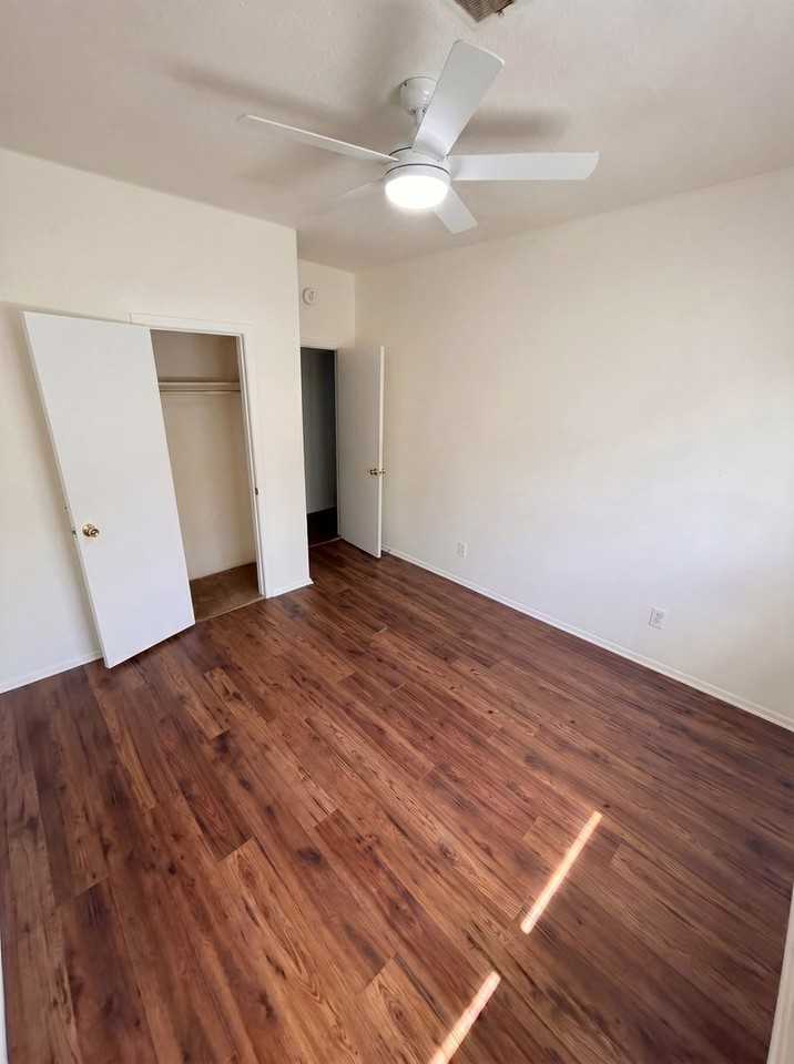 1263 Empire Ave - Photo 5 of 15
