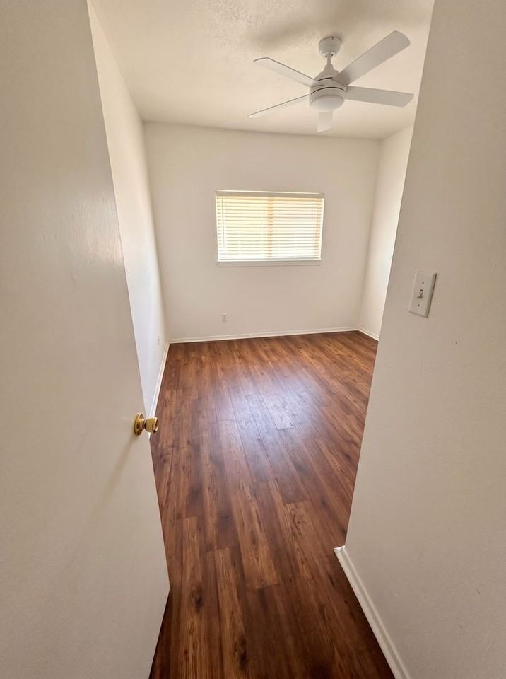 1263 Empire Ave - Photo 7 of 15