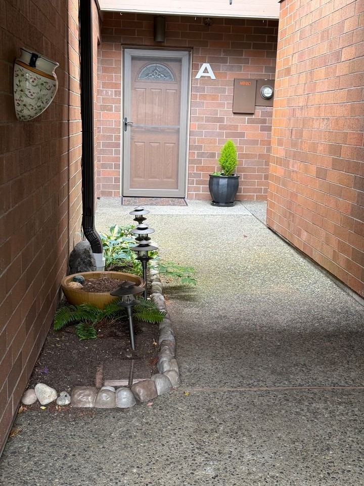 8112 53rd Ave W #611 - Photo 2 of 43