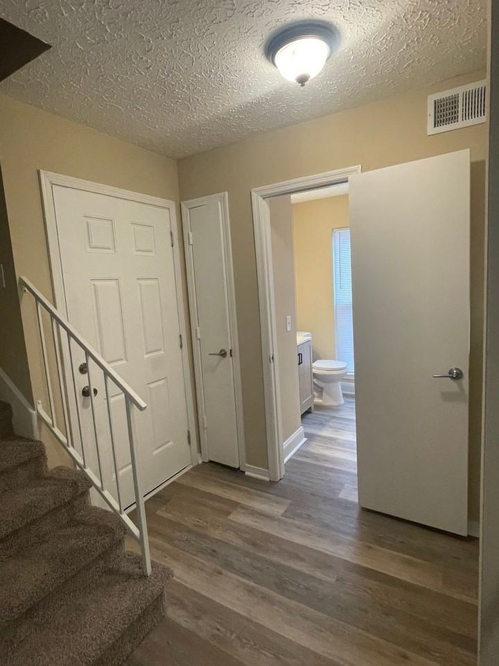 531 Amquiwood Ct - Photo 2 of 21