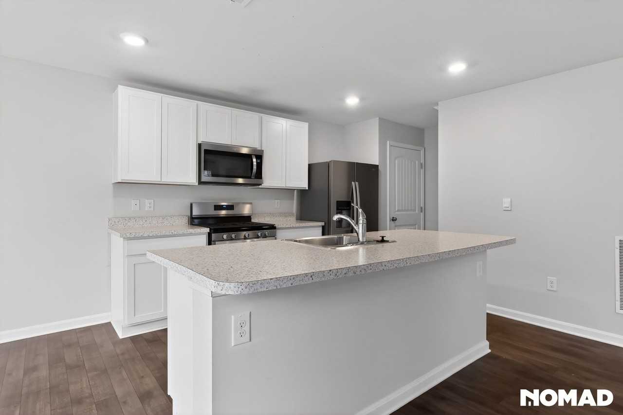 92 Currant Cir - Photo 3 of 24