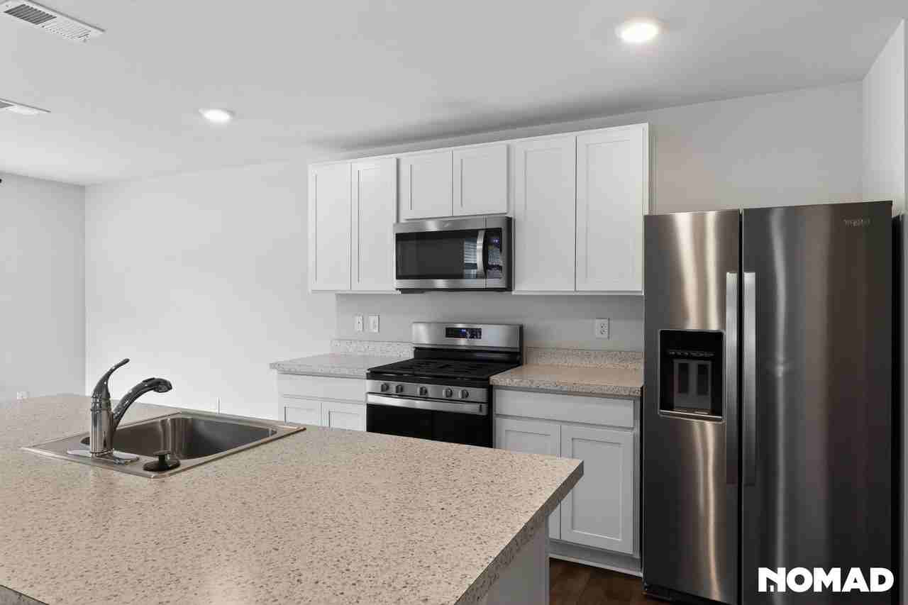92 Currant Cir - Photo 4 of 24