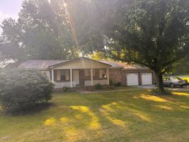 featured image of 1205 Carter Cir Ne