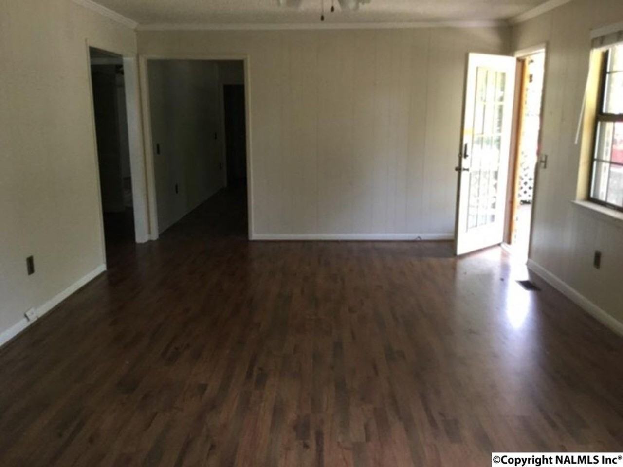 1205 Carter Cir Ne - Photo 4 of 6
